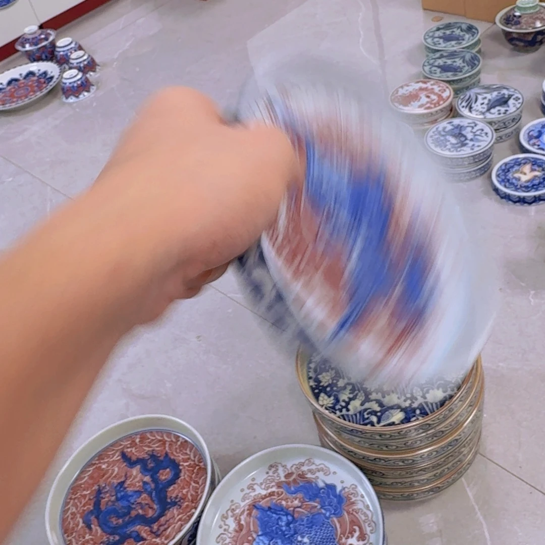 瓷片釉里红麒麟踏浪大壶乘景德镇