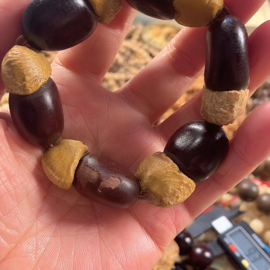 白玉菩提把件大茄子