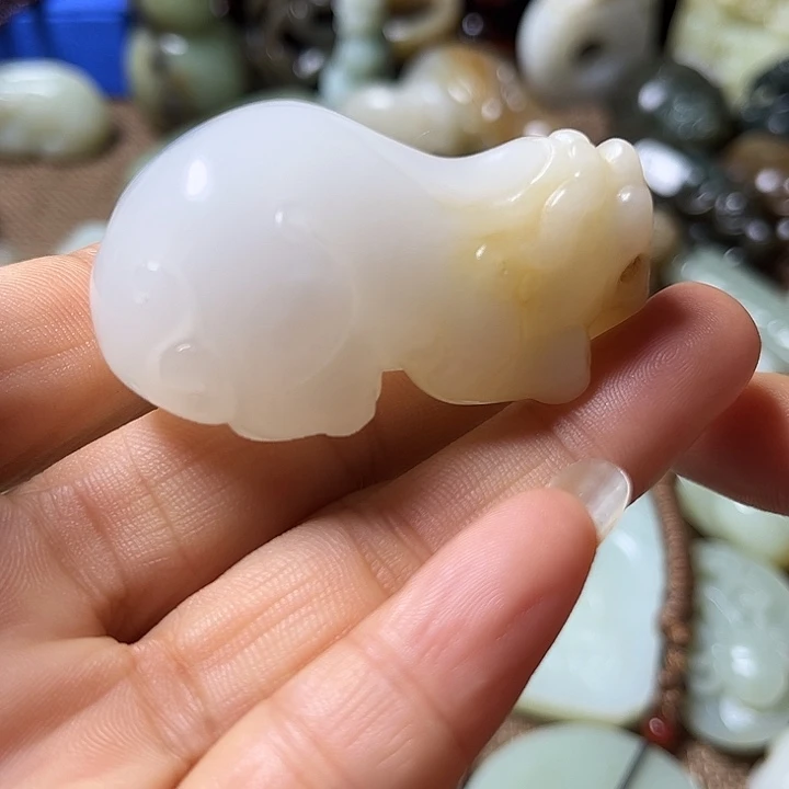 和田玉（黄玉）未镶嵌颈饰