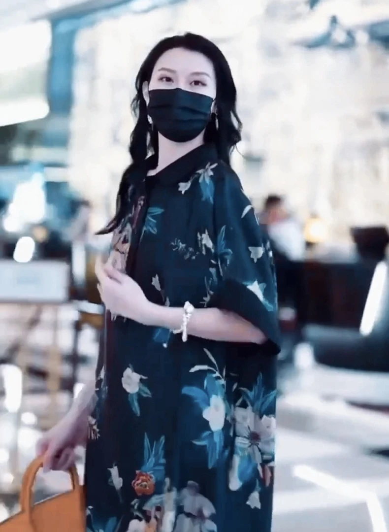 888一2萍聚家时尚高端大气连衣裙