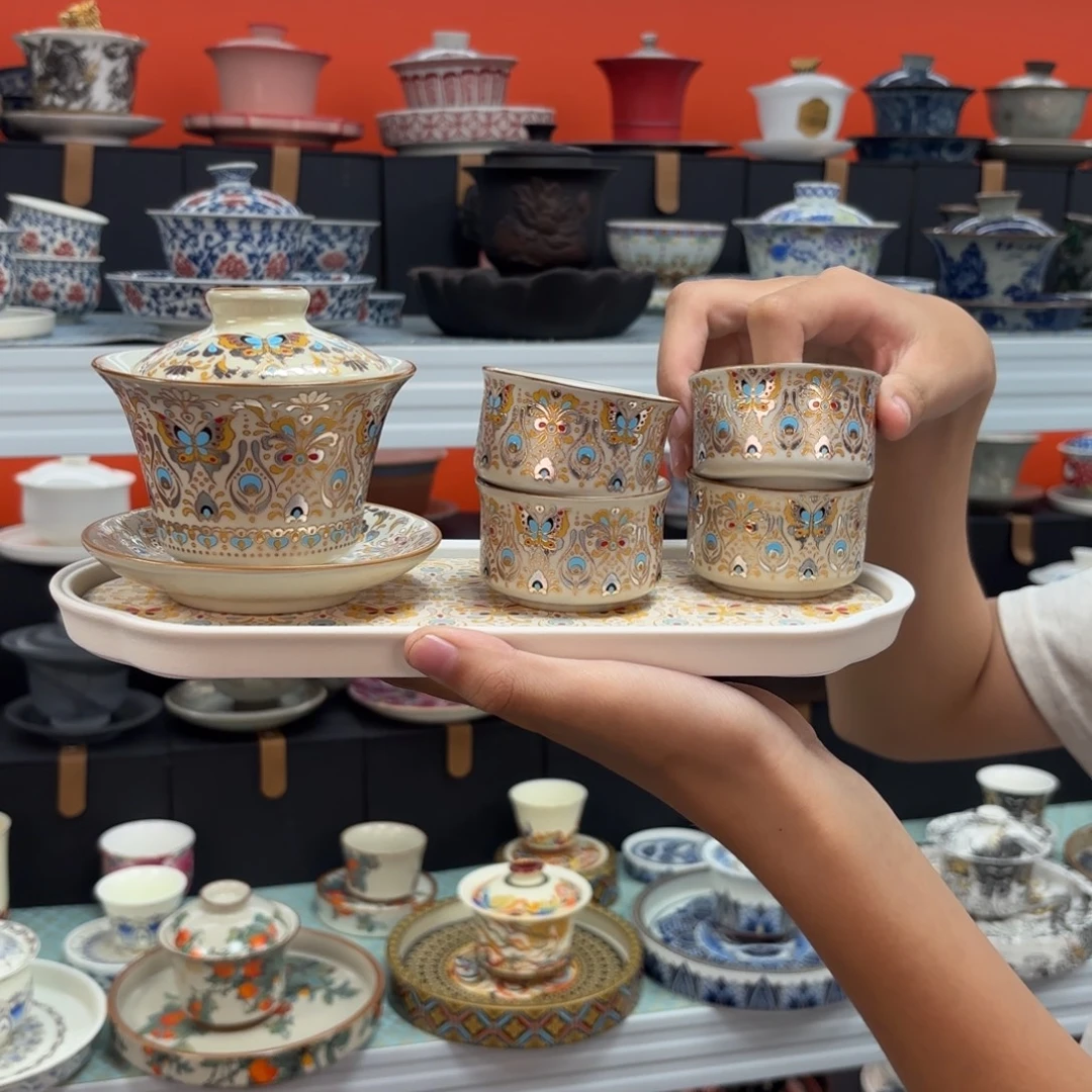 悬停车辆在停站后发生