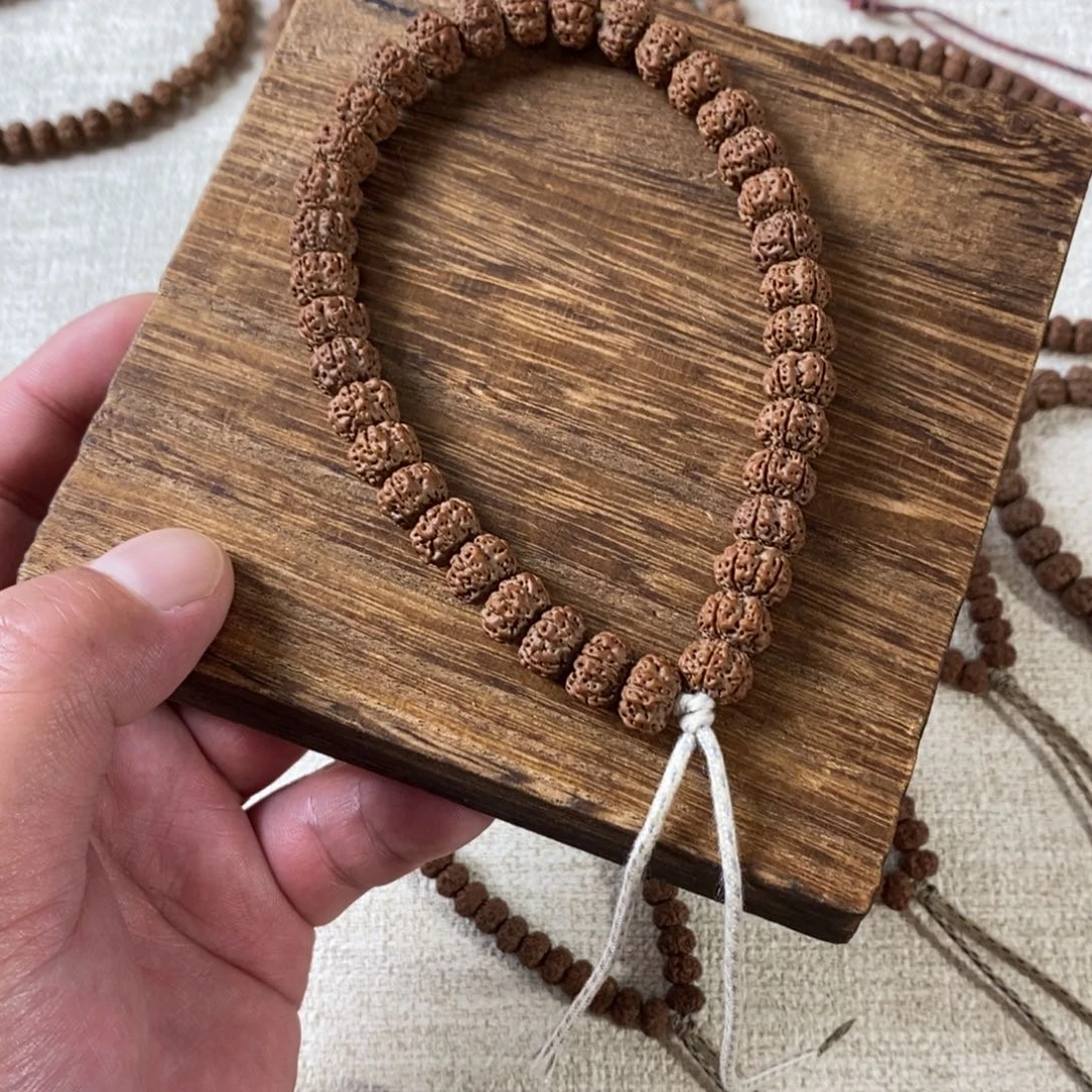 Y***N金刚菩提吊坠平细手持尺寸10卡号0058