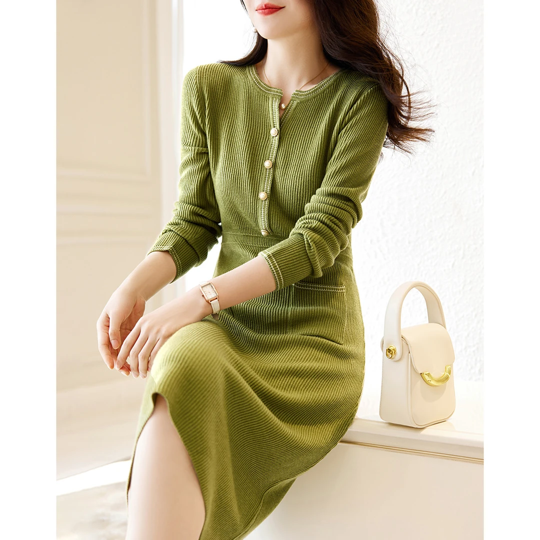 德玛纳清仓温柔小香风珍珠扣毛织连衣裙