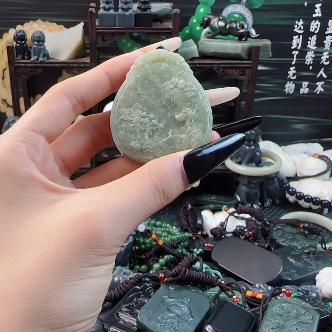 和田玉(糖玉)未镶嵌颈饰