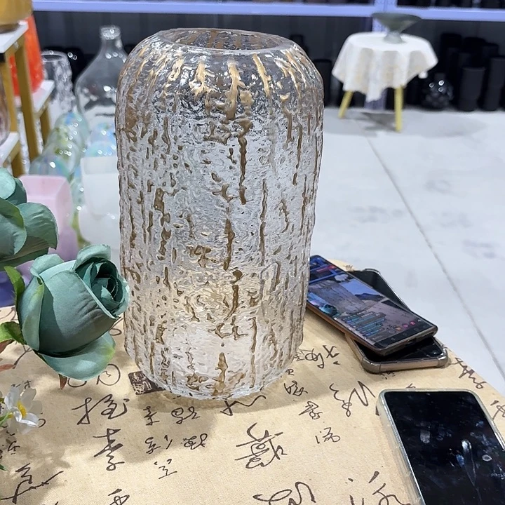 高度28厘米的纯手工艺花瓶