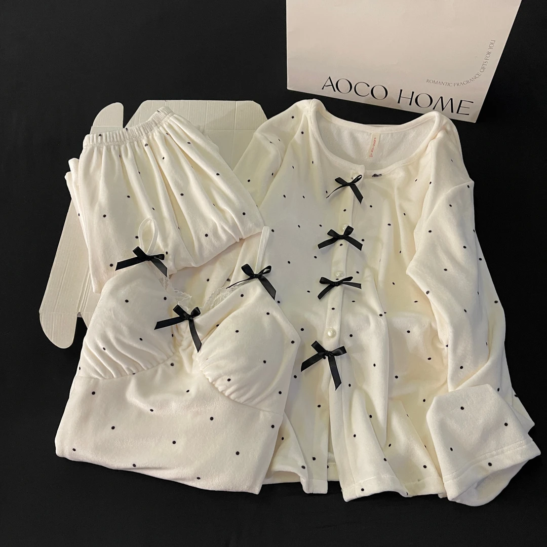 睡衣女士秋冬季超柔海岛绒吊带长裤性感三件套装带胸垫圆点家居服