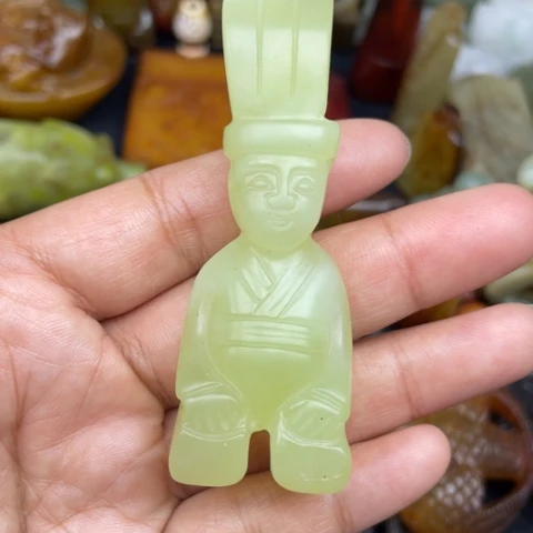 蛇纹石玉未镶嵌颈饰23