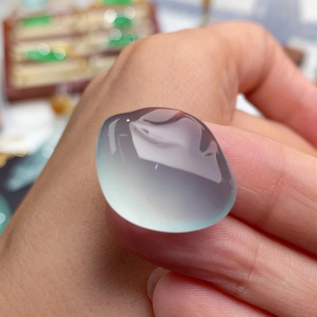 定制翡翠未镶嵌吊坠