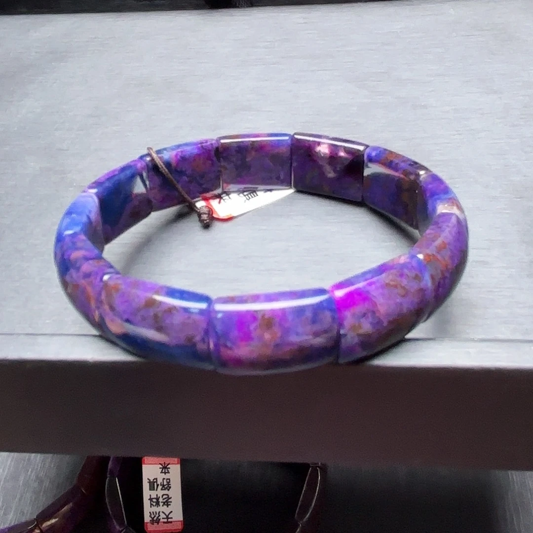 苏纪石（舒俱来）未镶嵌蓝红幻彩手牌