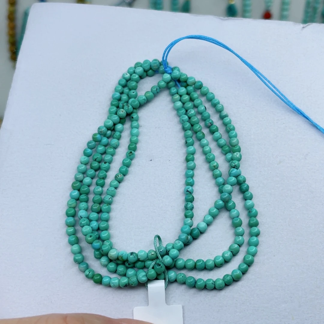 绿松石颈饰未镶嵌