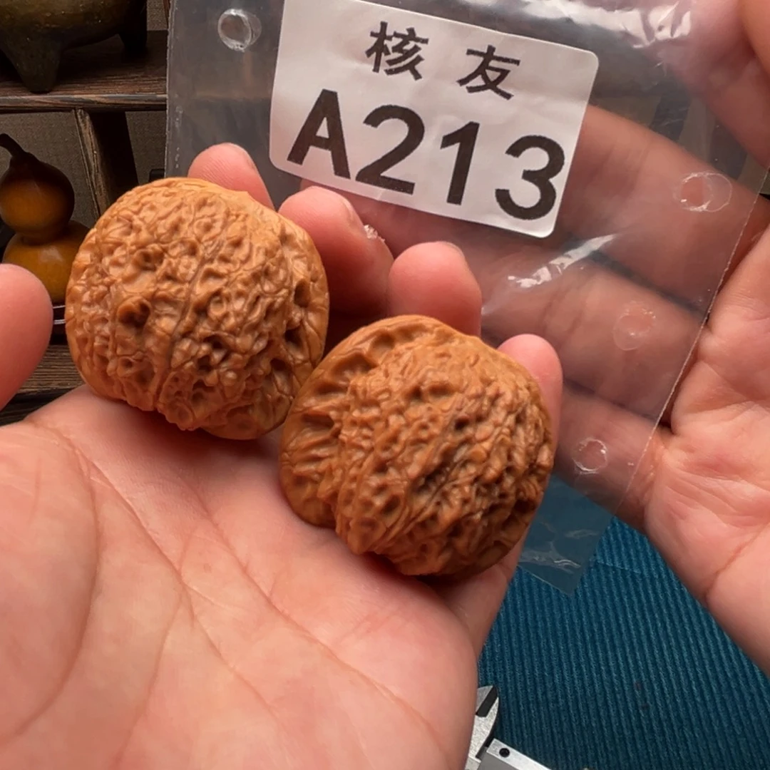 晨***风吊坠文玩核桃血麒麟