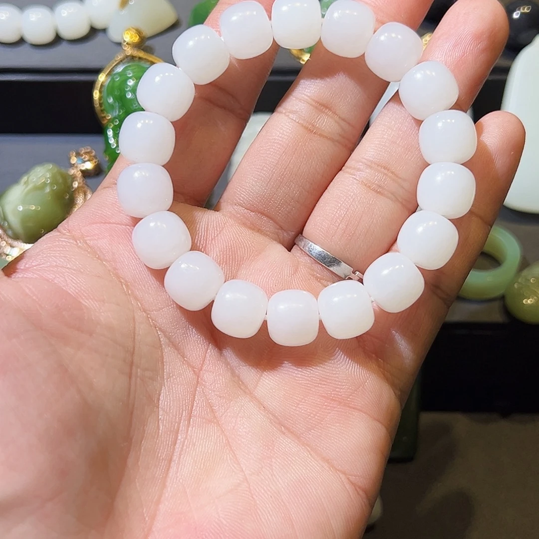 和田玉未镶嵌手串