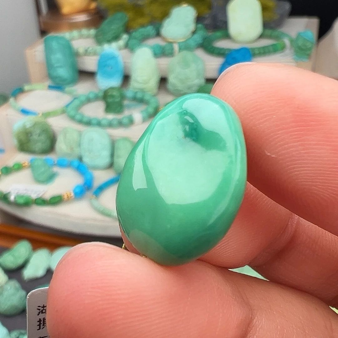 绿松石未镶嵌主播万珍