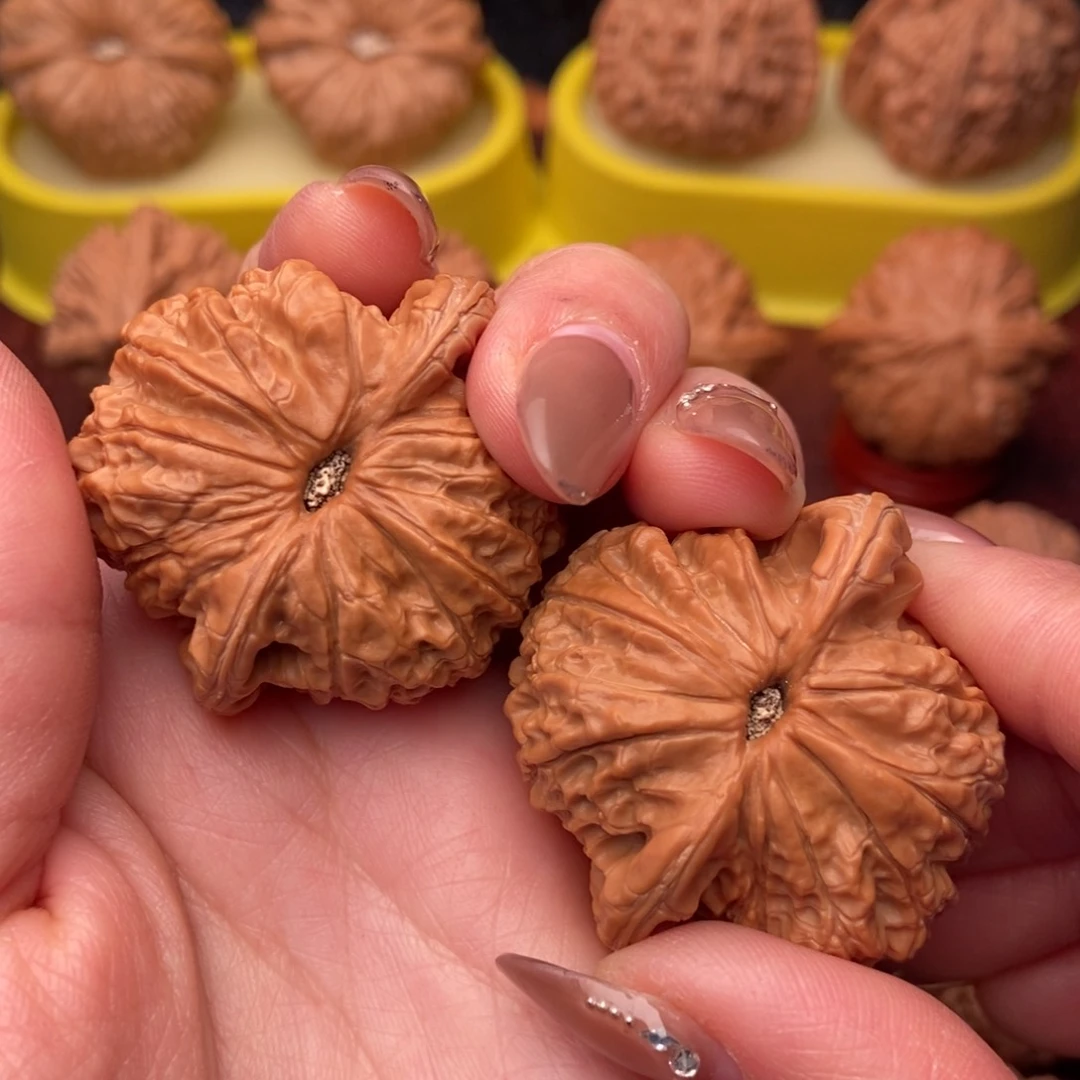 把件文玩核桃难***丶40血麒麟