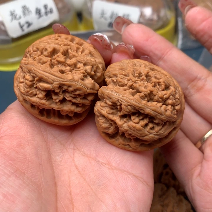 文玩核桃把件大**巷42-2318-9