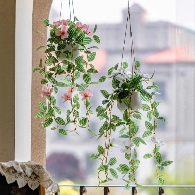 仿真吊兰花悬挂式室内垂吊植物壁挂盆栽客厅餐厅墙面装饰假花藤蔓
