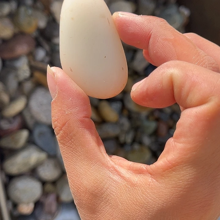 未镶嵌和田玉（糖玉）珠宝奇石