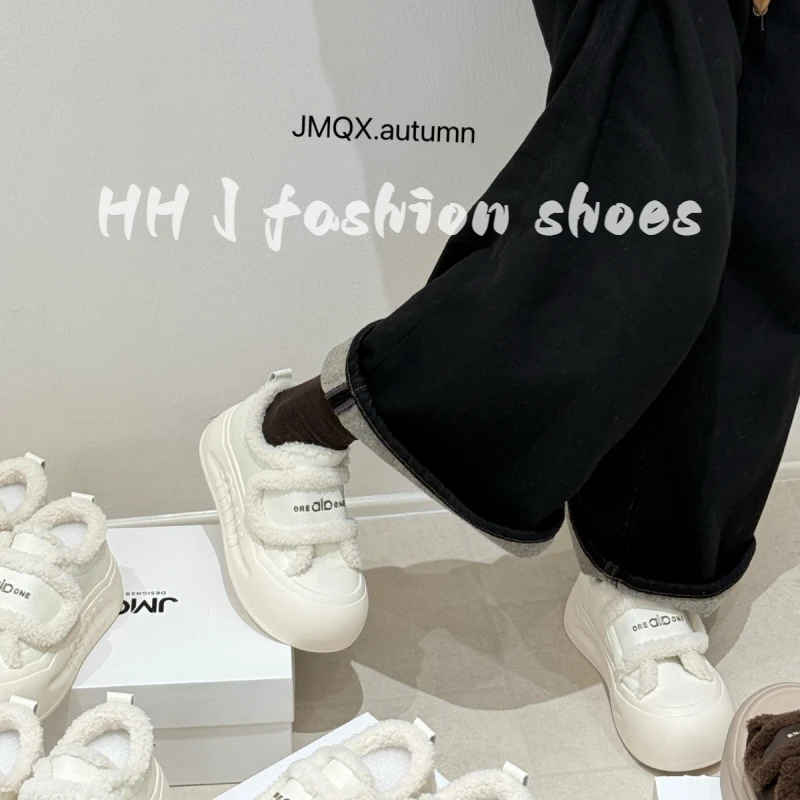 丑萌圆头面包鞋女2025年冬季新款魔术贴厚底板鞋加绒加厚保暖棉鞋