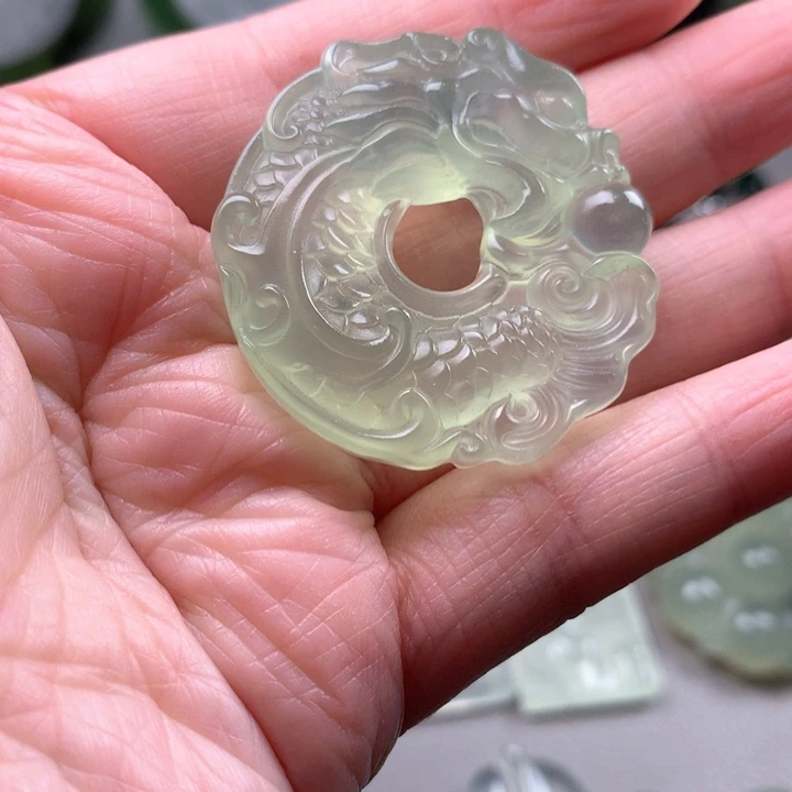 蛇纹石玉未镶嵌颈饰岫玉