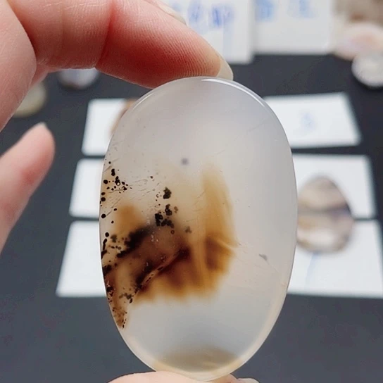 玛瑙/玉髓珠宝半成品未镶嵌见****己