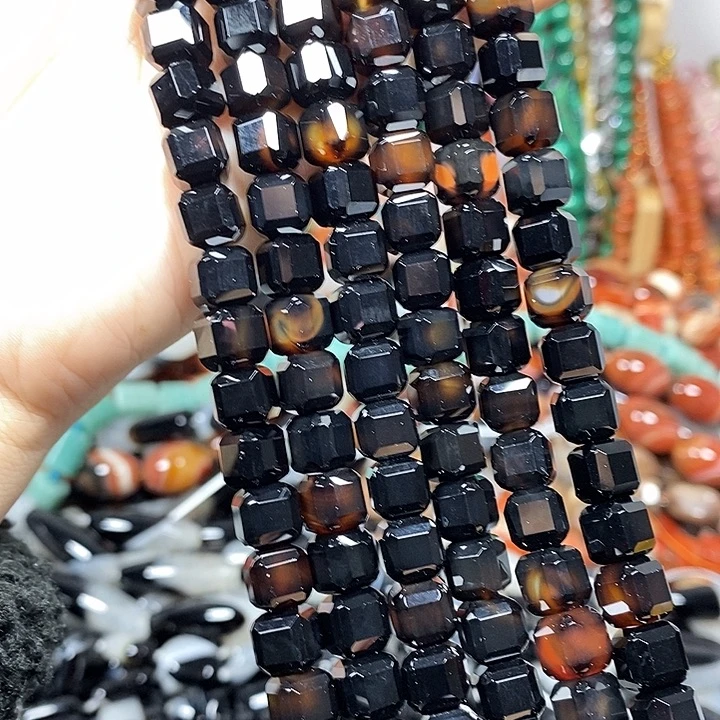 玛瑙/玉髓未镶嵌珠宝半成品玛瑙切面方糖卡8mm一条