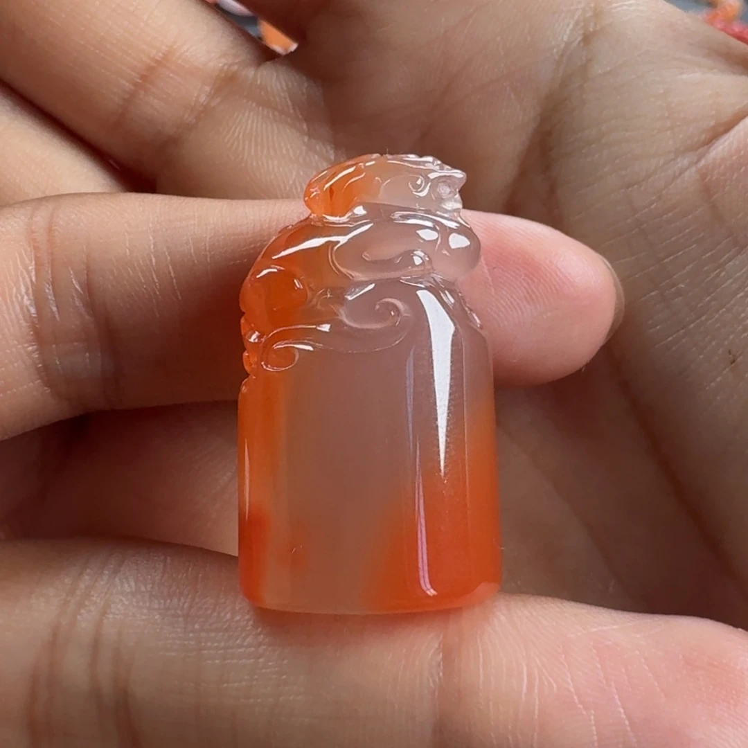 南红玛瑙冰飘印章未镶嵌