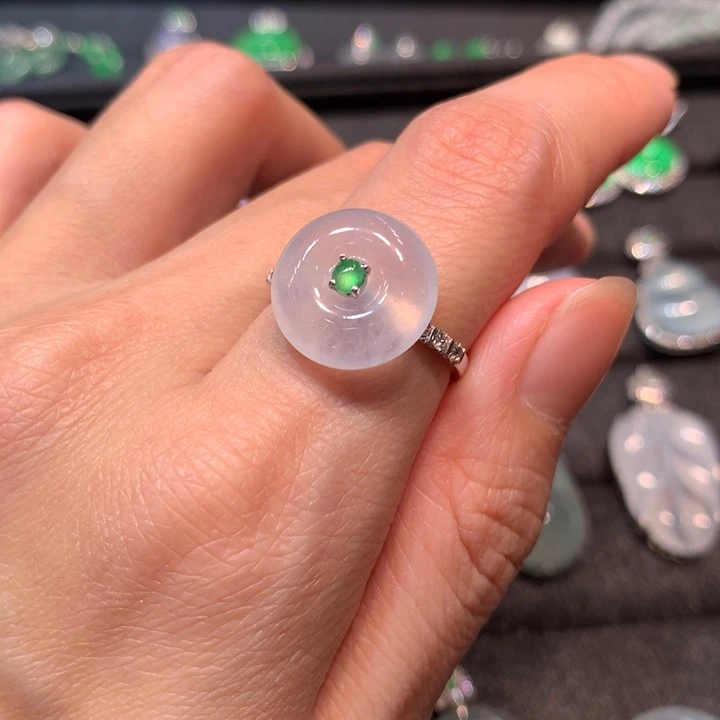 【闪购商品】18K金镶嵌戒指翡翠翡翠