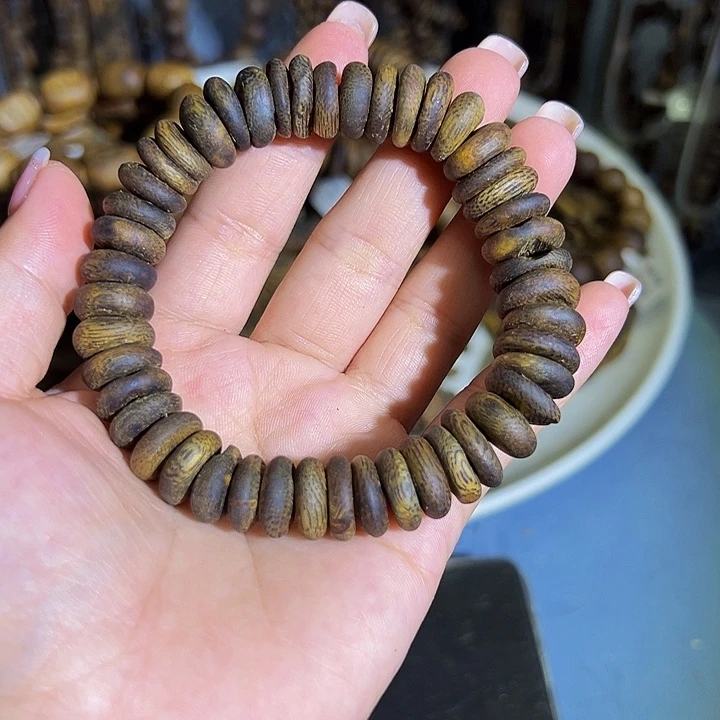 沉香手串沉水老料树丁虫漏乌身圆叶单圈1.219