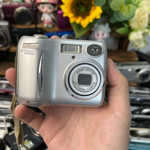 9新 Nikon/尼康 尼康e3200有点翘自备电池福利价氛围感送相机包