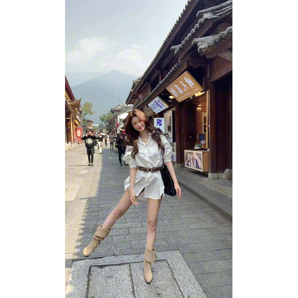 韩系松弛感高级感时尚上衣女秋季新款宽松显瘦polo领中长款衬衫