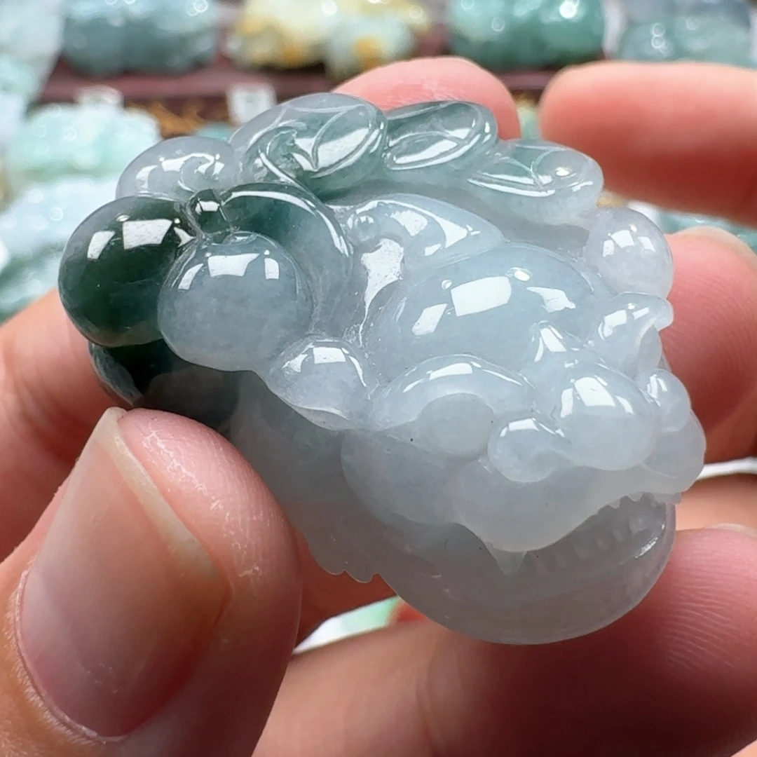 翡翠挂件未镶嵌貔貅