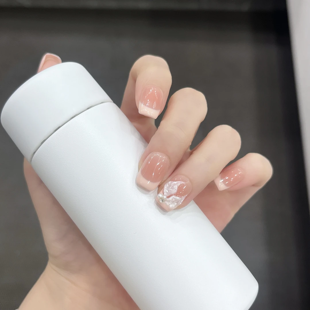 百合】2025爆款美甲上班族豆豆甲高级感法式粉色气质显白穿戴甲