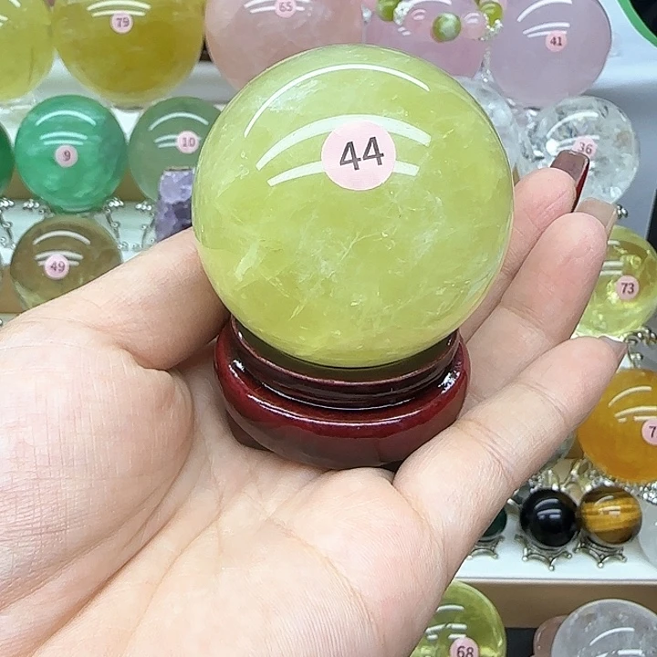 未镶嵌水晶珠宝半成品