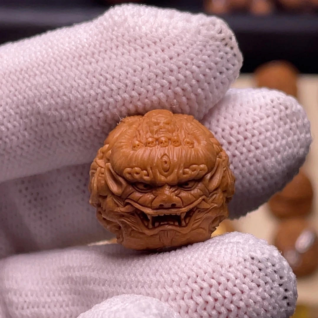 猴头核桃吊坠九面大威德金刚18.8