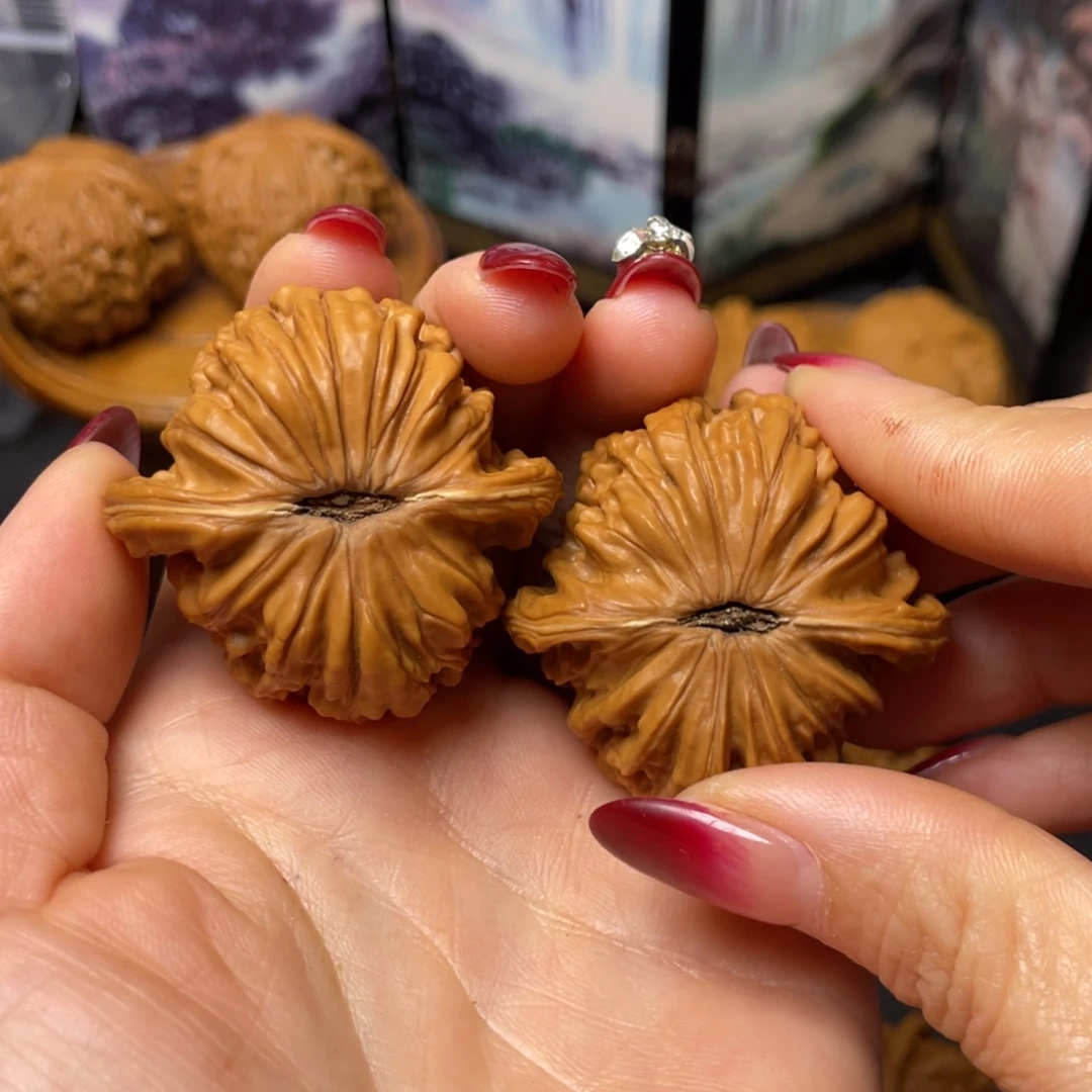 文玩核桃把件43四座楼