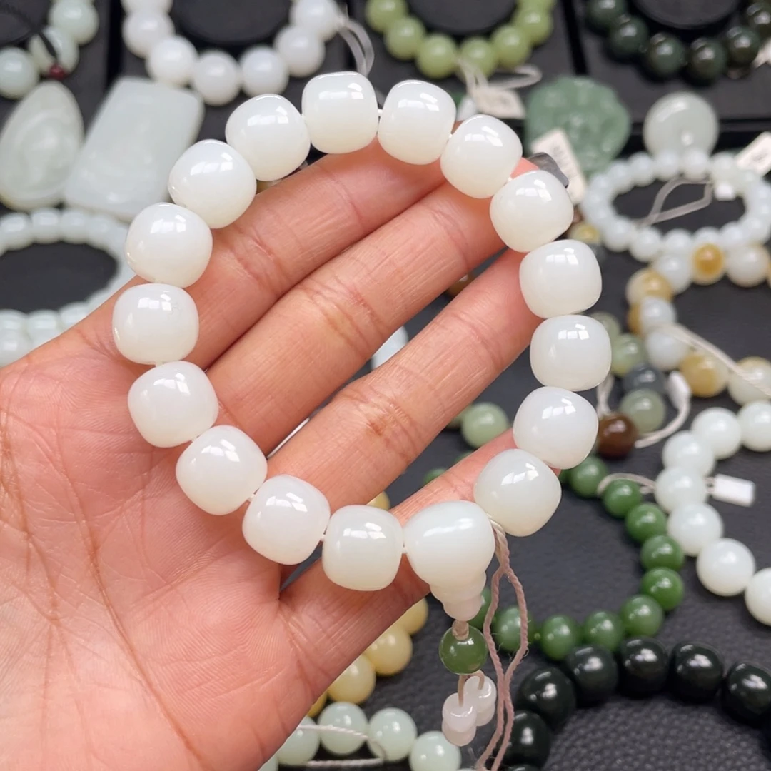 和田玉未镶嵌手链