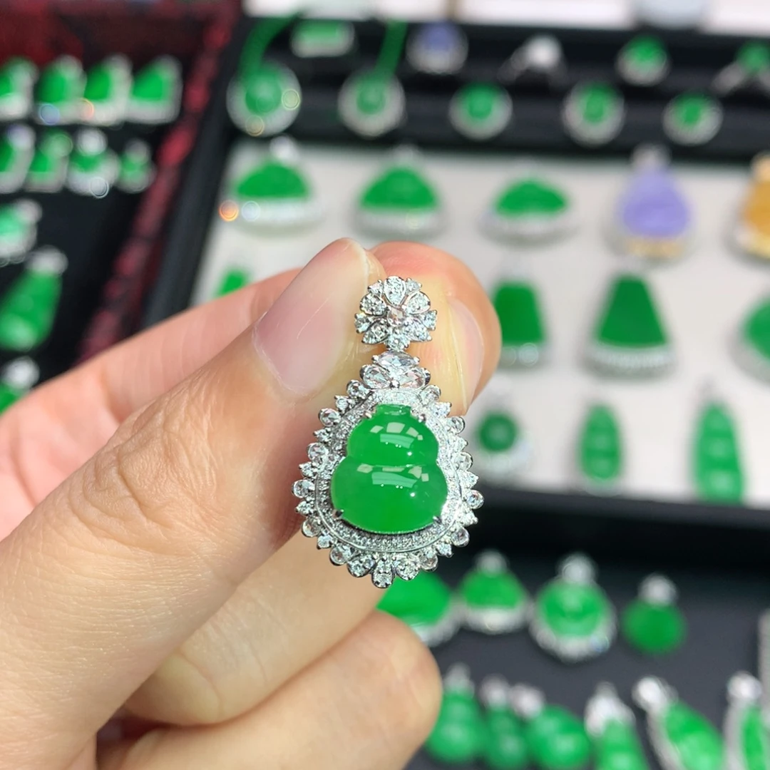 翡翠18K金镶嵌吊坠(不含链)