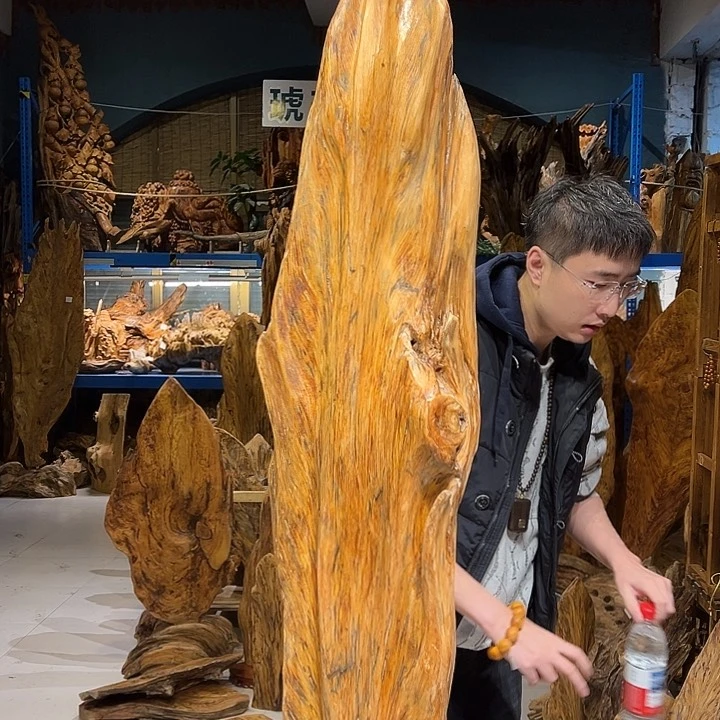 松木（琥珀木）齐**力