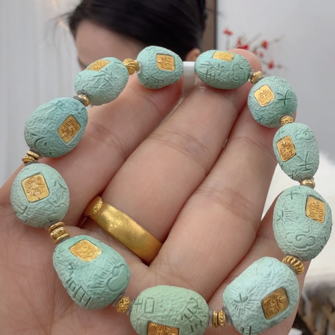 绿松石未镶嵌珠宝奇石