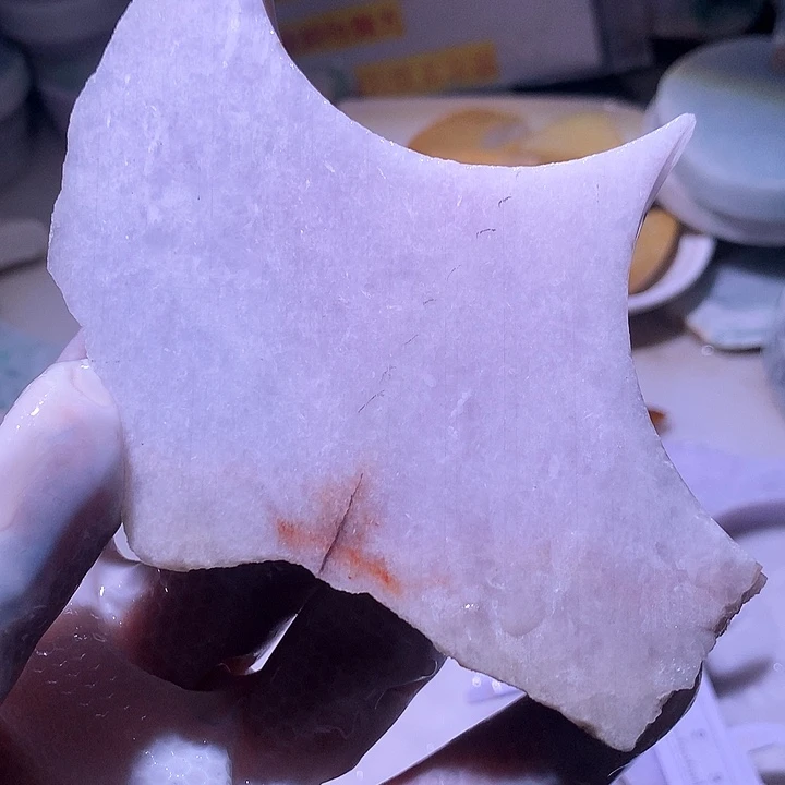 翡翠未镶嵌颈饰边角料