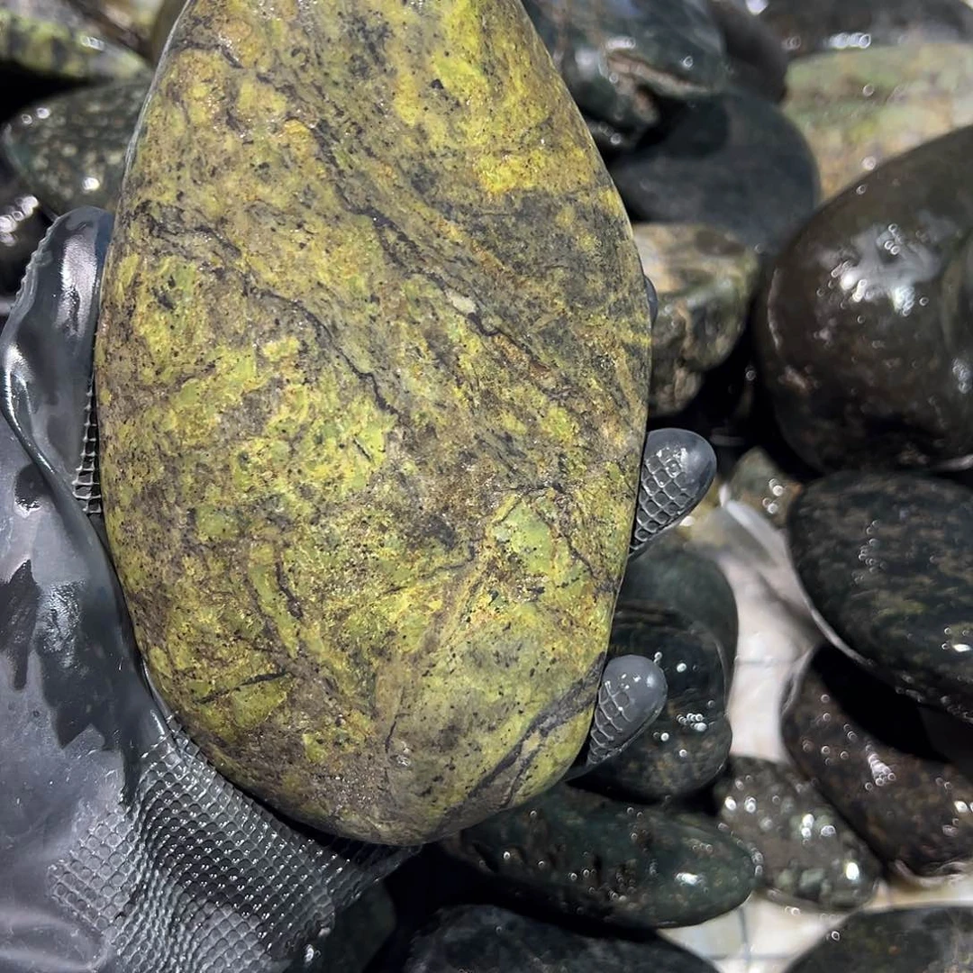 合金蛇纹石玉西藏藏玉药王石鸿****验