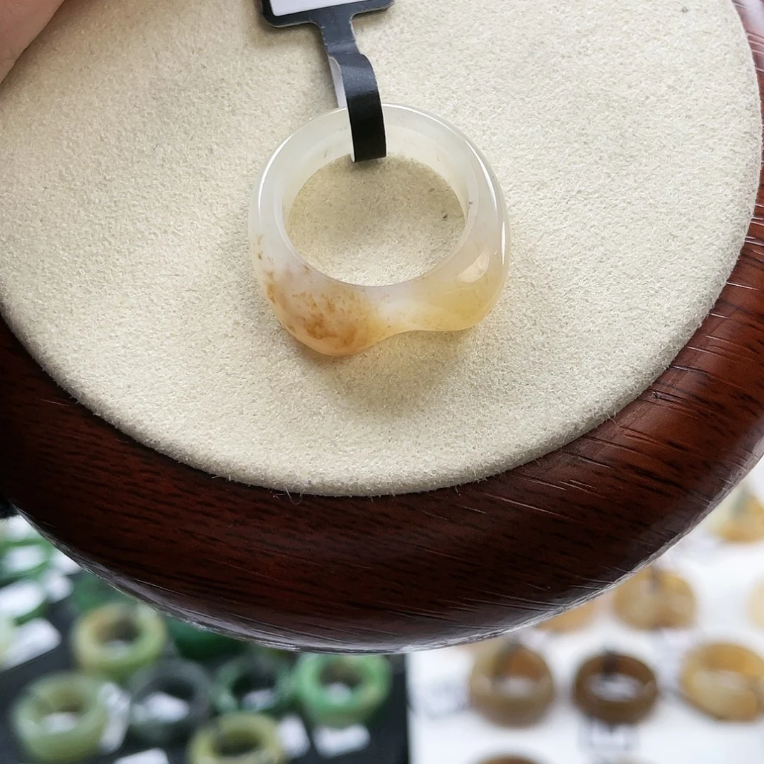 和田玉未镶嵌戒指P32飘糖猫耳朵16.1不退换