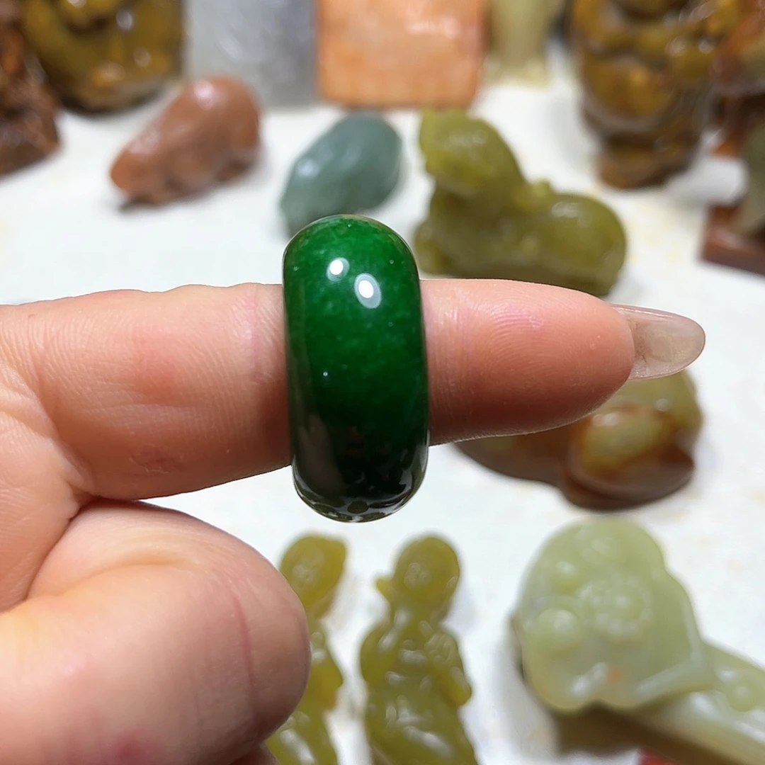 白玉菩提吊坠白玉菩提吊坠