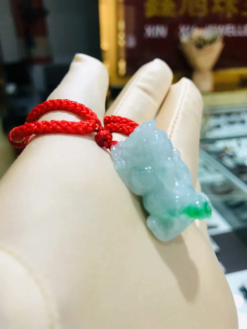 正品正宗缅甸玉天然A货翡翠貔貅吊坠挂件