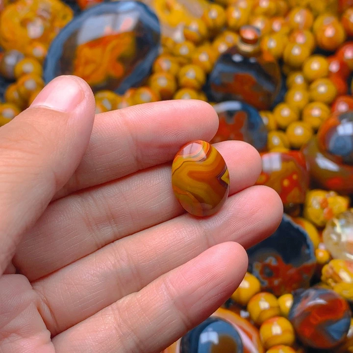 用***8玛瑙/玉髓未镶嵌手牌