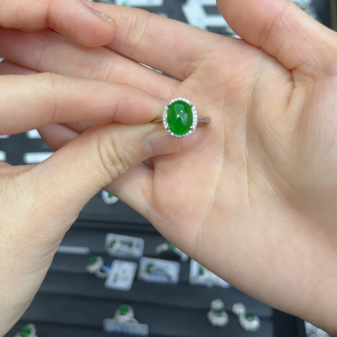 翡翠戒指银S925镶嵌小*象翡翠戒指