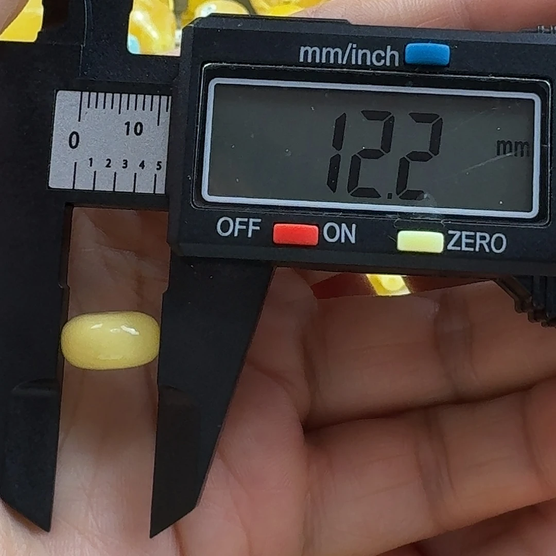 蜜蜡未镶嵌裸石32