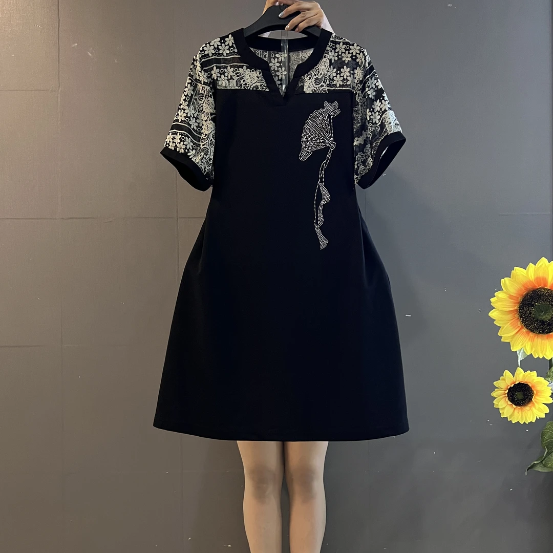 新款时尚重工镶钻设计感拼接气质显瘦大码连衣裙