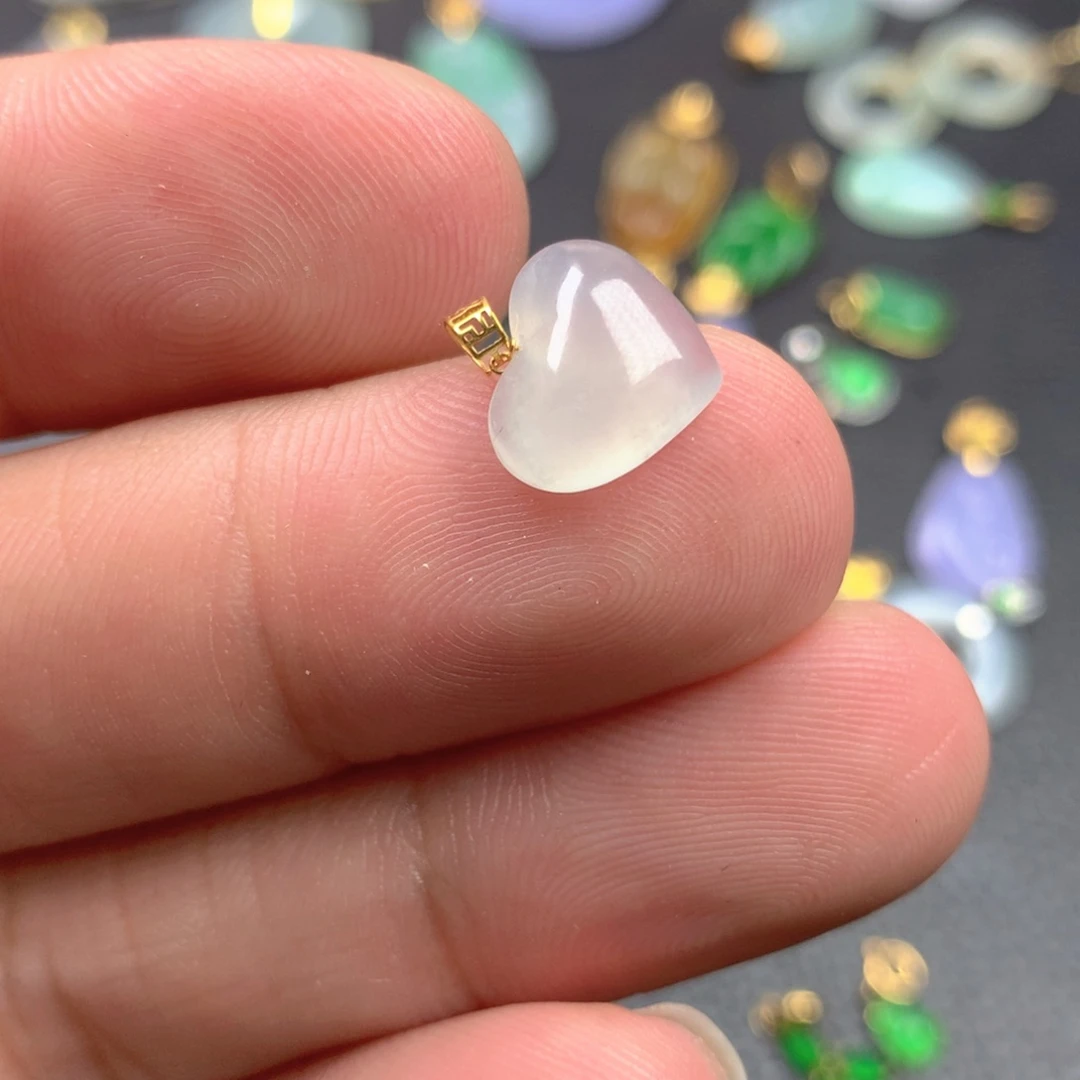【闪购商品】颈饰18K金镶嵌翡翠翡翠