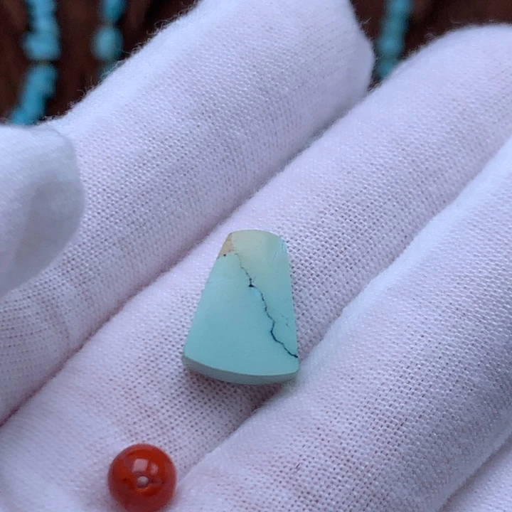 南红玛瑙未镶嵌珠宝奇石